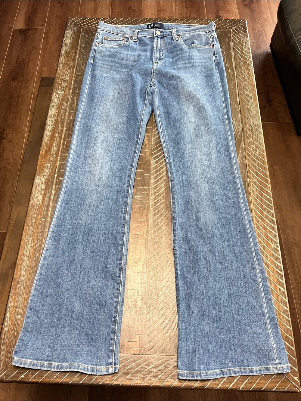 Gap Perfect Boot Medium Wash Ladies Jeans Size 8 Mid-rise Stretch